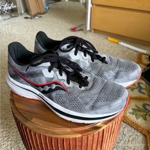 Men’s Saucony Omni 20 Run Size 13